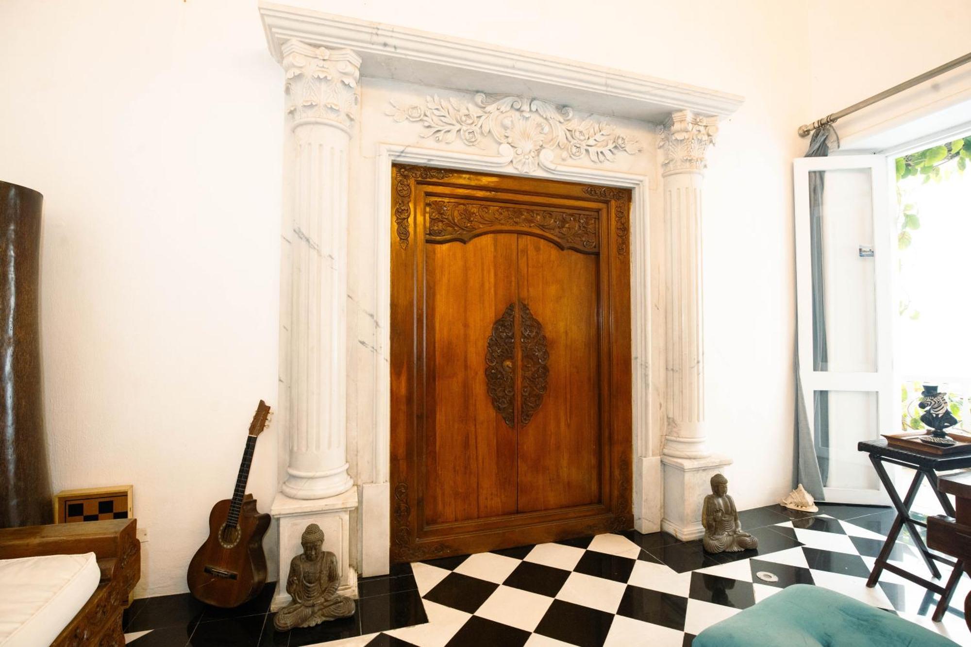 Aguamarina Boutique (adults Only)